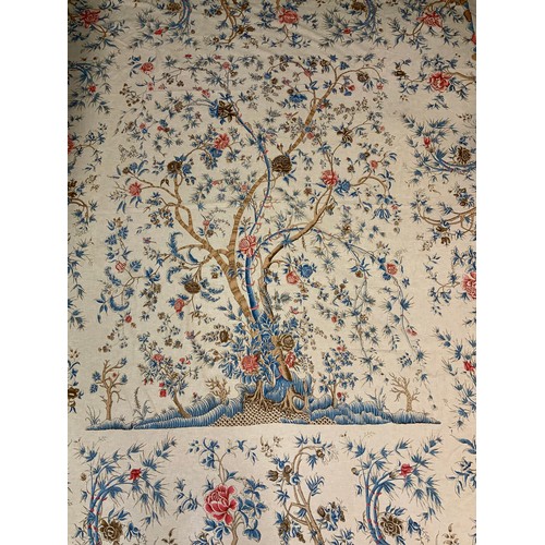 209 - A large wall hanging, Tree of Life design from the Smithsonian Institution, 223.5cm width x 279.5cm ... 