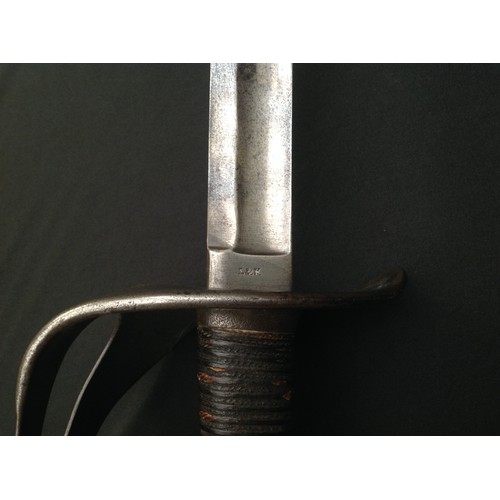 65 - Italian Model 1860 heavy cavalry troopers sword with single edged fullered blade 895mm in length, Ge... 