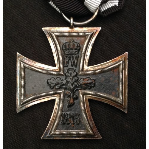 105 - WW1 Imperial German Eisernes Kreuz 2. Klasse. Iron Cross 2nd Class. Complete with a replacement ribb... 