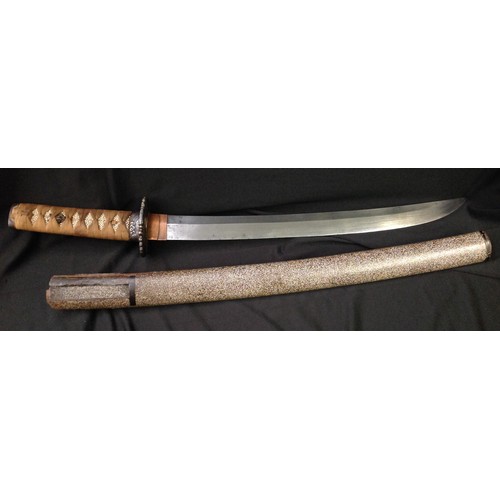 151 - WW2 Imperial Japanese era Wakizashi Sword with single edged blade 39cm in length. No Hamon line visi... 