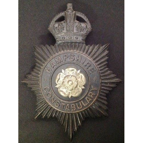 267 - A collection of Hampshire Police/Constabulary helmet plates to include: King Crown Hampshire Constab... 