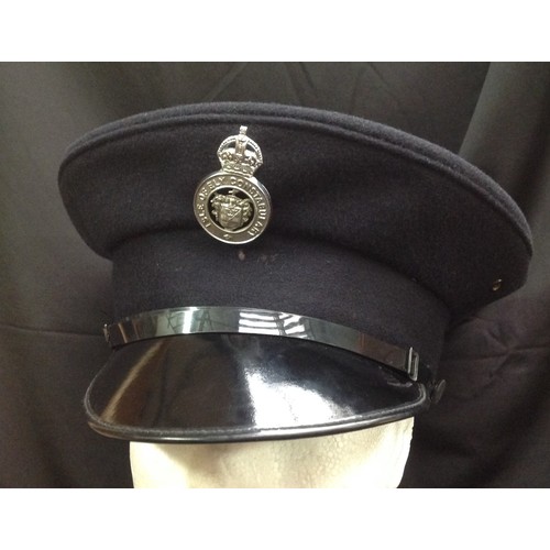 288 - Police Constables Peaked Cap. Kings Crown Isle of Ely Constabulary cap badge. Size marked 7 & 1/8th.... 