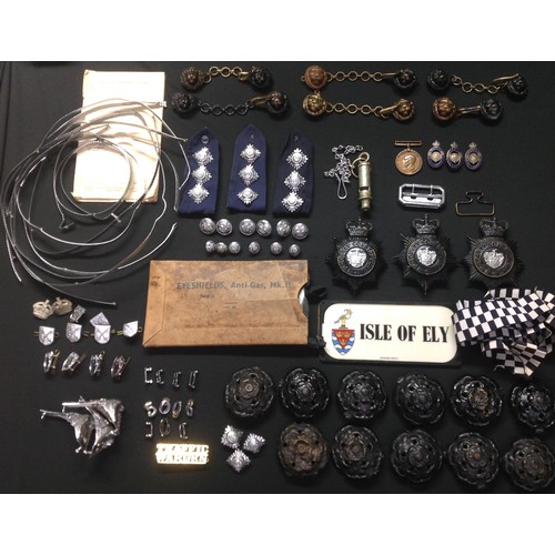 289 - A mixed collection of Police insignia from the Isle of Ely Constabulary to include: GR VI Police Spe... 