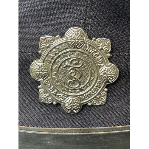 319 - Irish Garda Síochána Police Officers Peaked Cap. Complete with cap badge and chinstrap. No date or m... 