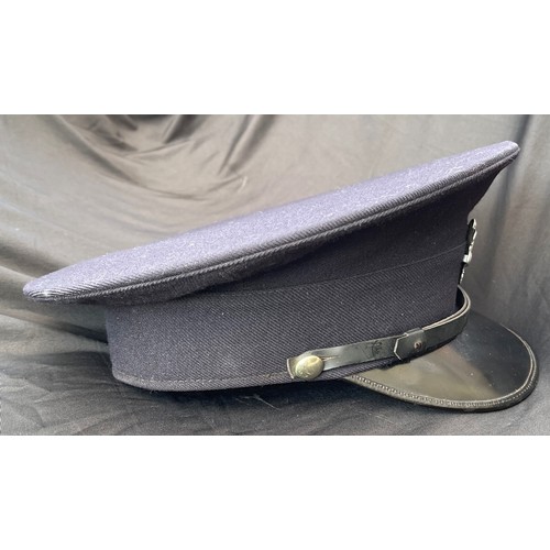 319 - Irish Garda Síochána Police Officers Peaked Cap. Complete with cap badge and chinstrap. No date or m... 