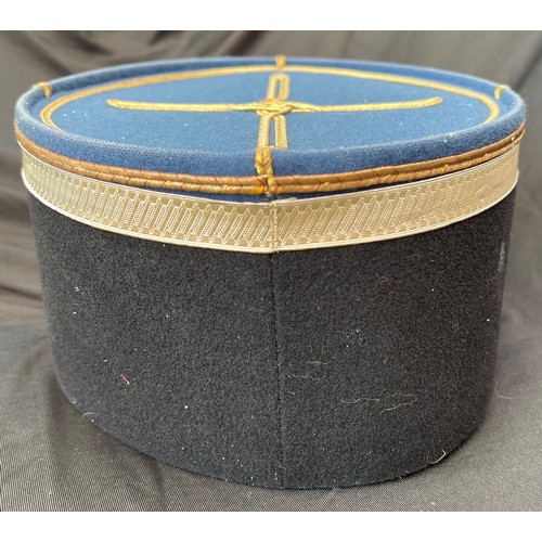 320 - French Police Gendarmerie Nationale Departmentale Officers Kepi. Blue Crown with gold lace. Silver c... 