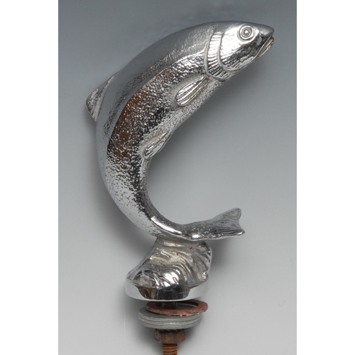 3376 - Automobilia - a chrome car mascot, cast as a leaping salmon, 11.5cm high, mid-20th century