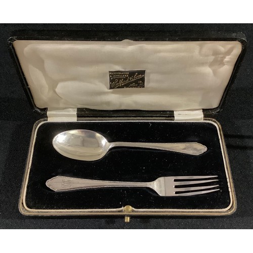 182 - A George V silver Christening set, comprising spoon and fork, Suckling Ltd, Birmingham 1923/24, case... 