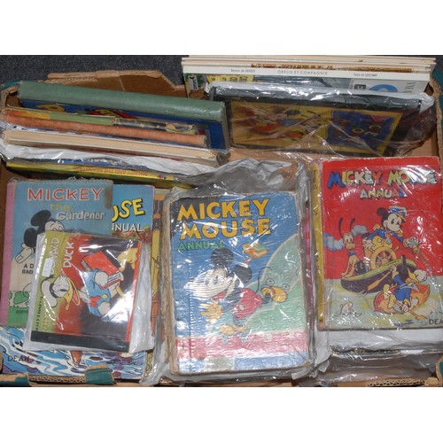 3825 - Children's Books, Disney - Mickey Mouse Annual, Still on Top!, 1938 for 1939, pictorial boards, 8vo,... 