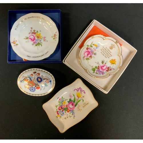 225 - Royal Crown Derby 'The Chatsworth Floral Box', limited edition number 136 of 1000, boxed with certif... 