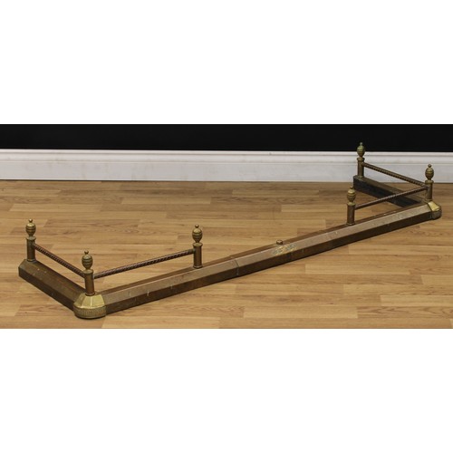 206 - A late 19th century brass extending fire curb or fender, 19.5cm high, 145cm opening to 178cm wide, 4... 