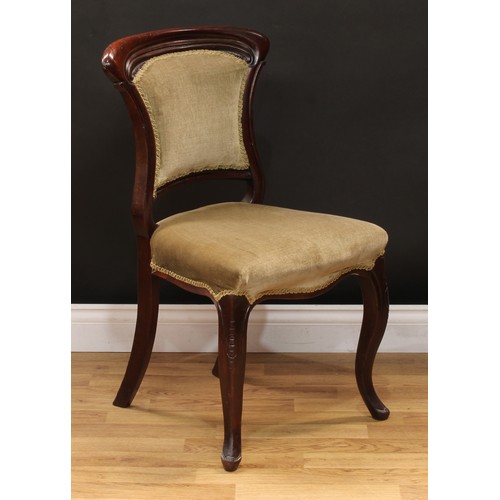 626 - A set of four Victorian mahogany dining side chairs, 85.5cm high, 47cm wide, the seat 34cm deep (4)