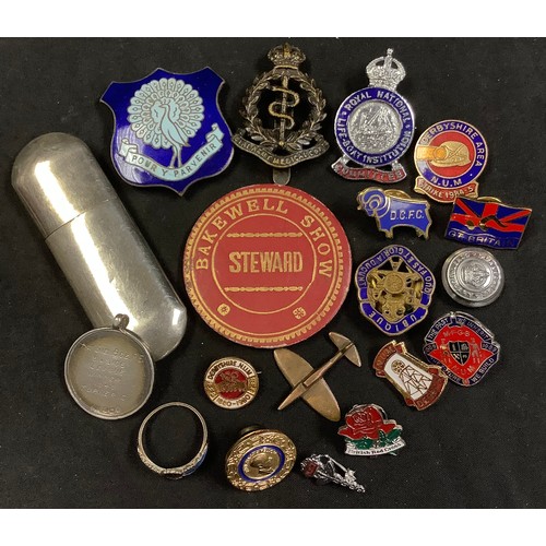 655 - Mining and Derbyshire Interest - enamelled pin badges, commemorating Derbyshire area NUM strike 1984... 