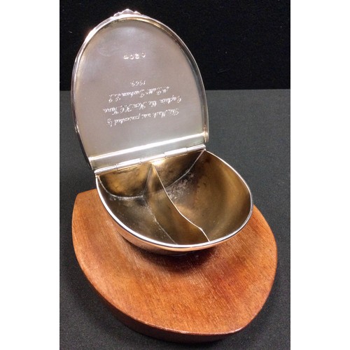 236 - A Victorian silver 'horse hoof' ashtray, the cover inscribed Blair Atol 1864, The Officers' of the 8... 