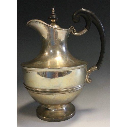 288 - An Edwardian silver hot water jug, half girdle, ebonised scroll handle, button finial, 24cm high, Wa... 