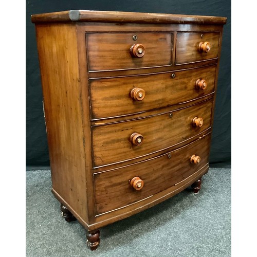 138 - A Victorian mahogany chest of drawers, bow-front top above two short and three long graduated drawer... 