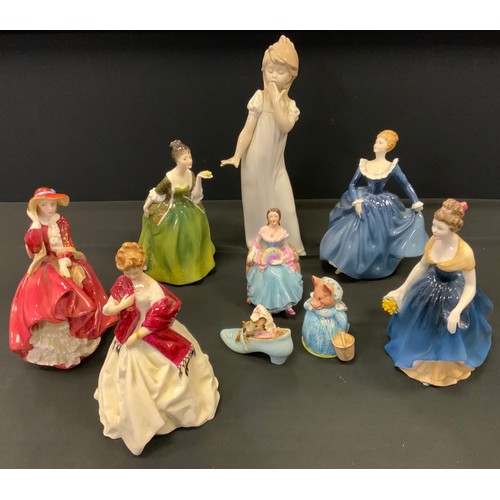 200 - A Royal Doulton figure Fleur, Hn 2368; others Melanie Hn2271, Fragrance, Hn 2334, Top o The Hill, Hn... 