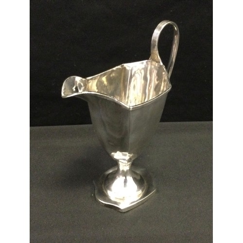 401 - A Late Victorian silver pedestal cream jug, Birmingham 1896, 4.82oz.