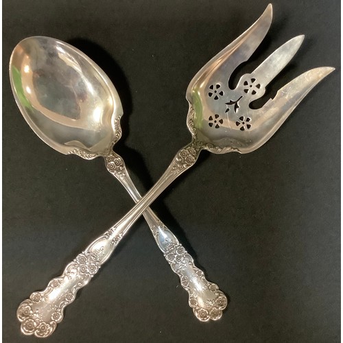 410 - A Gorham sterling silver Buttercup pattern two piece serving set, cast marks, 6.20 ozt (2)