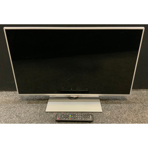 331 - A Panasonic TX L32E6B LCD Television, with remote control.