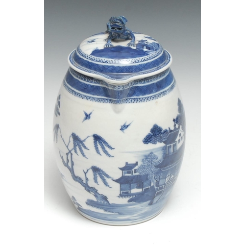 252 - An 18th century Chinese Export porcelain barrel-shaped covered cider jug, of silver shape, well pain... 