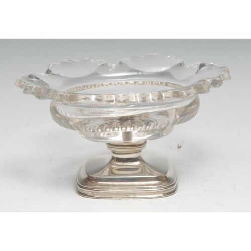 313 - An early 19th century Dutch silver and clear glass sweetmeat dish,  16.5cm wide, Amsterdam 1839