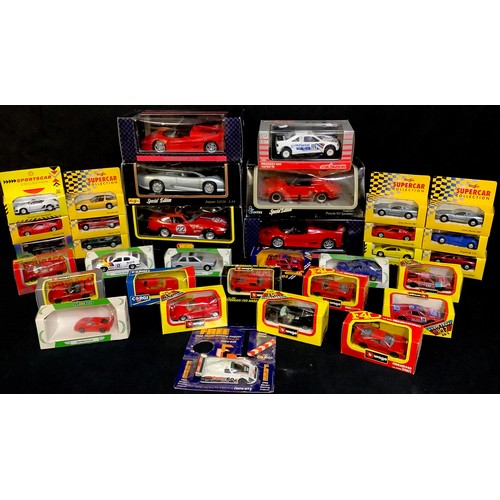 447 - Toys & Juvenalia - Collezione Ferrari models, boxed; other models including Majorette, Maisto and Te... 