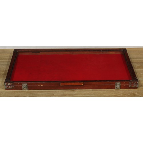 513 - A table top jewellery display or bijouterie case, 6cm high, 96cm wide, 58.5cm deep