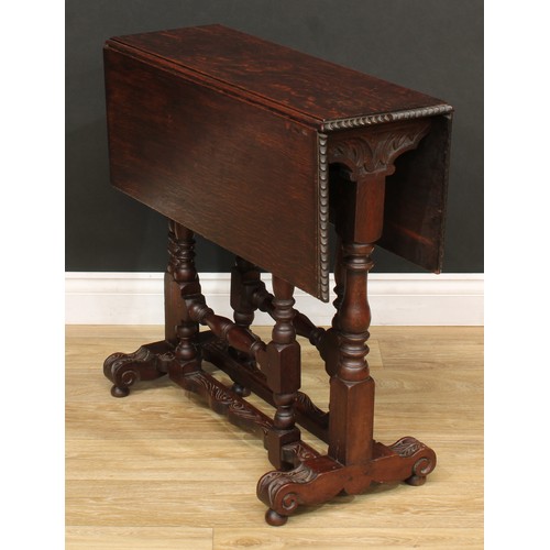 216 - An 18th century design oak gateleg table, 71cm high, 27cm opening to 81.5cm long, 74.5cm wide