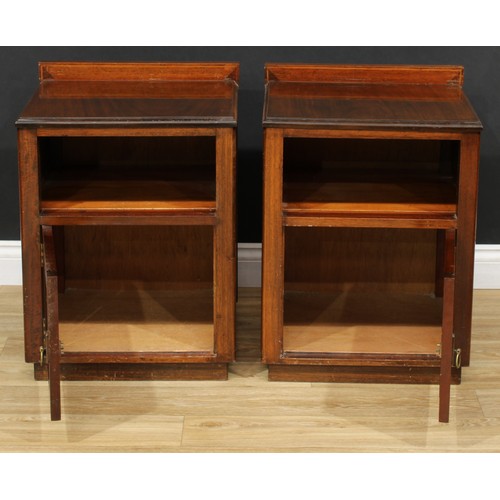 543 - A pair of mahogany bedside cabinets, 65cm high