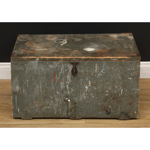 625 - A pine chest, 38cm high, 72.5cm wide, 46.5cm deep