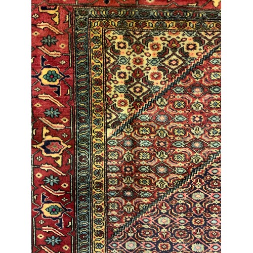 204 - A Persian Tabriz rug/carpet, 286cm x 188cm