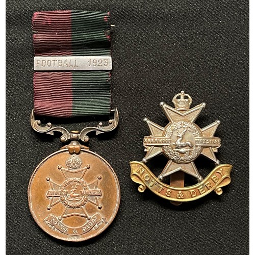 70 - WW1 British Notts & Derbyshire Regt Cap badge with a Regimental Sports Medallion for Football 1923 t... 