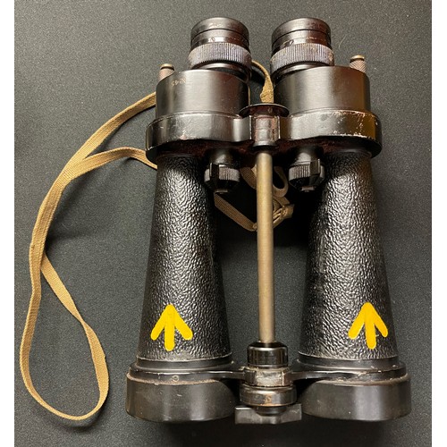 108 - WW2 British 7X CF41 Binoculars makers marked Barr & Stroud, Glasgow & London. AP No1900A. Serial num... 