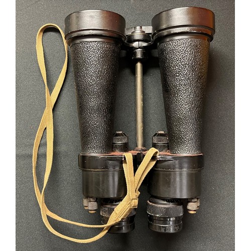 108 - WW2 British 7X CF41 Binoculars makers marked Barr & Stroud, Glasgow & London. AP No1900A. Serial num... 