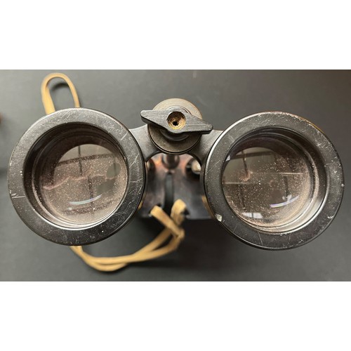 108 - WW2 British 7X CF41 Binoculars makers marked Barr & Stroud, Glasgow & London. AP No1900A. Serial num... 