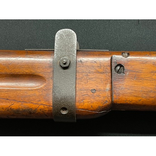 119 - WW2 British Swift Training Rifle 9B/1588 Series B1000. Length 120cm. Complete and in working order. ... 