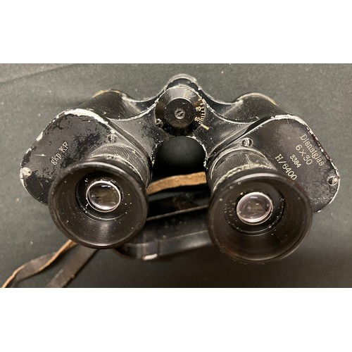 138 - WW2 Third Reich 6 x 30 Dienstglass Binoculars. H/6400. Serial number 3384. Maker code marked 