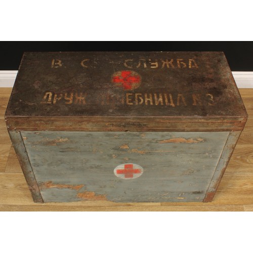 139 - WW2 Third Reich Medical Stores box with original paint finish and Red Cross markings to front and li... 