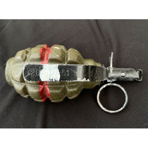 172 - Polish F1 Fragmentation Grenade INERT & FREE FROM EXPOLSIVE. Original paint finish and complete with... 