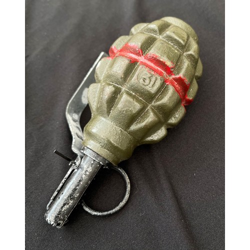 172 - Polish F1 Fragmentation Grenade INERT & FREE FROM EXPOLSIVE. Original paint finish and complete with... 