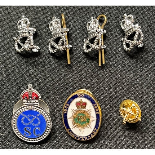 205 - Staffordshire Police collection comprsing of: Queens Crown Enamelled Helmet Plates x 3: Queens Crown... 