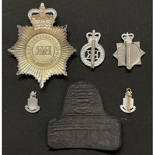 207 - Gloucestershire Constabulary Queens Crown Helmet Plate: Queens Crown Officers cap badge: Queens Crow... 