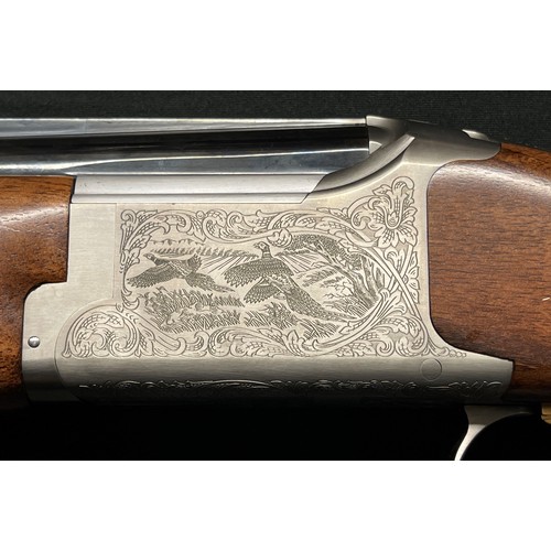 242 - Browning Model 525 12 Bore Over and Under Shotgun with 762mm long barell, serial no 63167MP. Overall... 