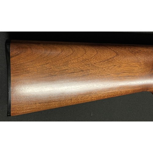 242 - Browning Model 525 12 Bore Over and Under Shotgun with 762mm long barell, serial no 63167MP. Overall... 