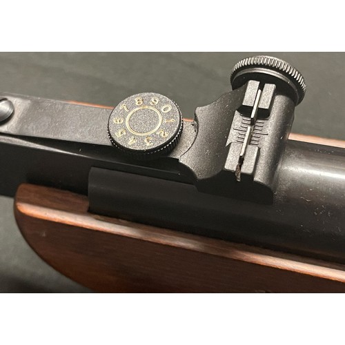 277 - Commetta Model 300 .22 cal Air Rifle with 470mm long barrel. Serial no 21-C1-02189. Overall length 1... 