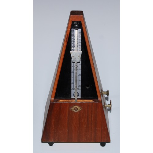 5685 - An usual early 20th century chromium hand-held metronome, Pinfold's Patent Metronome, 27cm long, cas... 