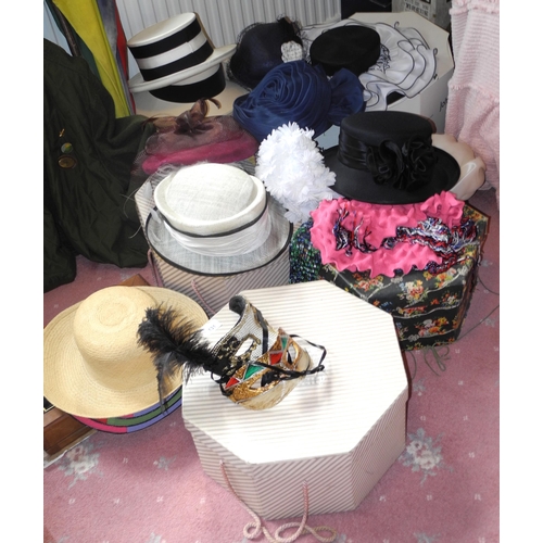 131 - Ladies Fashion - Hats, Peter, Bentley, etc