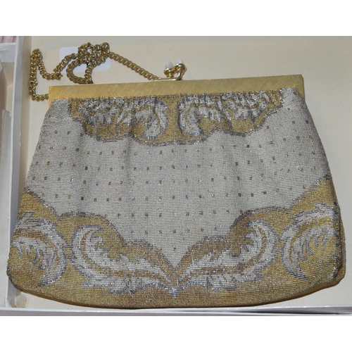 140 - A lady's evening purse, gilt metal mounts, gold thread, c.1940