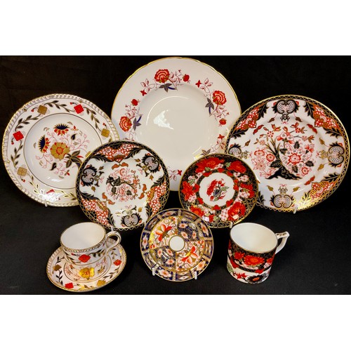 72 - A Royal Crown Derby Imari palette Peony pattern coffee can and saucer, first quality; an A.962 patte... 